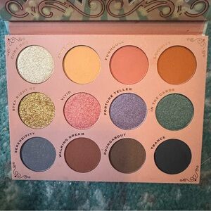 Colourpop ticket to dreamland Eyeshadow Palette